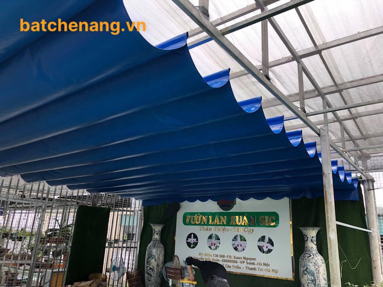 bạt che nắng dưới mái kính