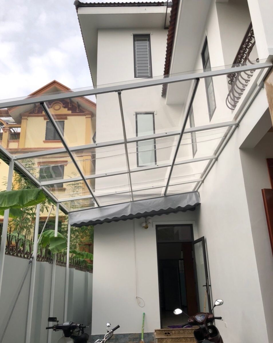 bạt che nắng mái kính