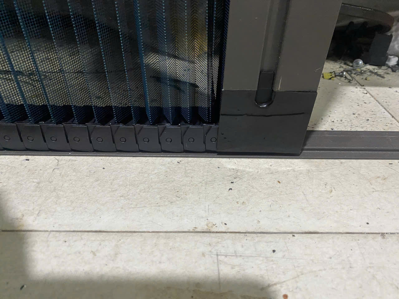 cửa lưới chống muỗi dạng xếp